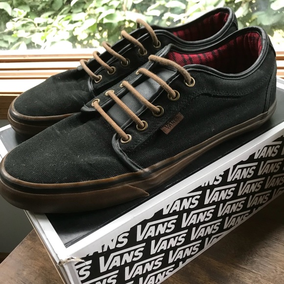 vans chukka low checkered